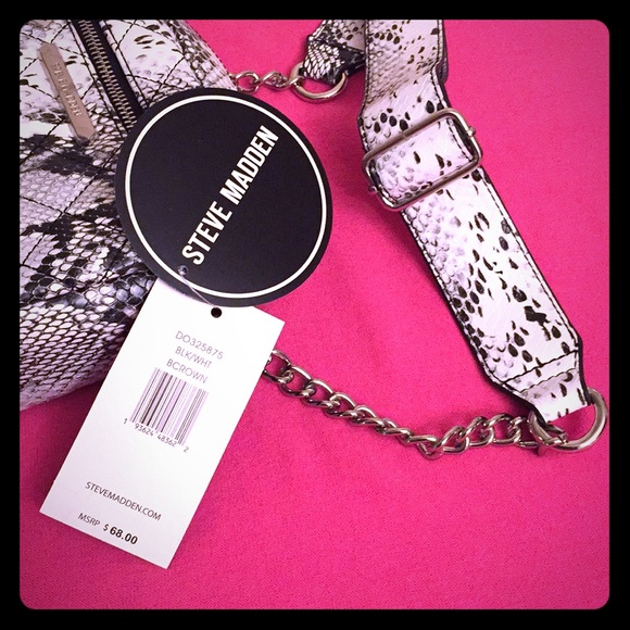 🎉HP🎉 Steve Madden Snakeskin Belt Bag - Picture 8 of 8